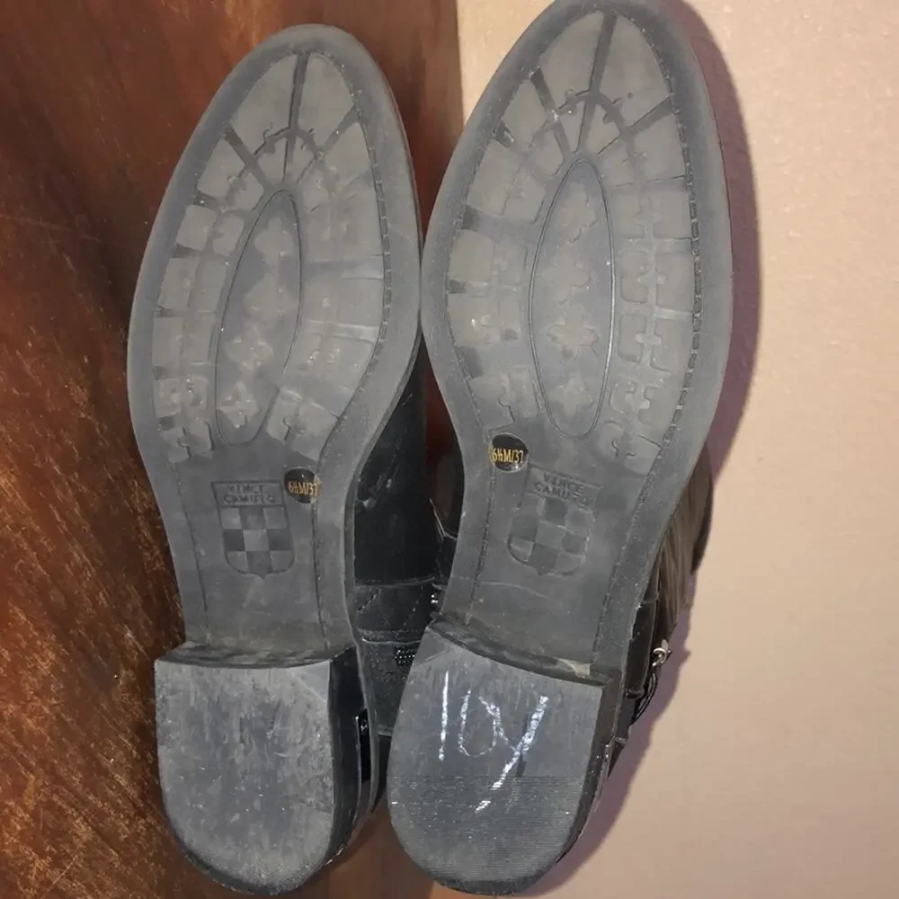 Vince Camuto vince camuto